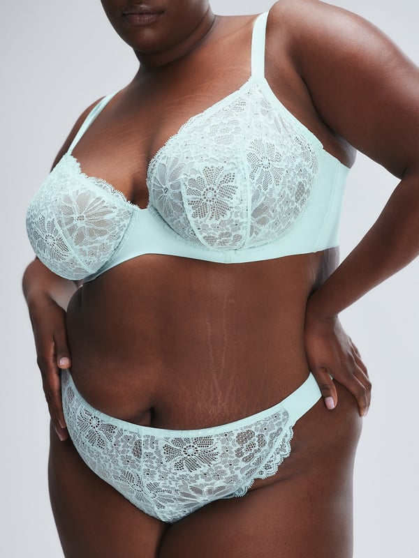 Bold Lace Unlined Plunge Bra