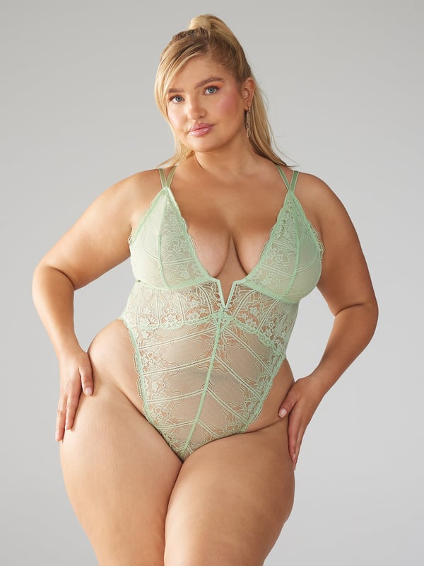 Deco Glass Lace Teddy