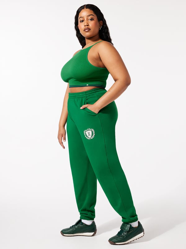 Essential Terry Crest Sweatpant