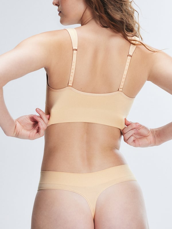 Seamless High-Waist Thong Panty