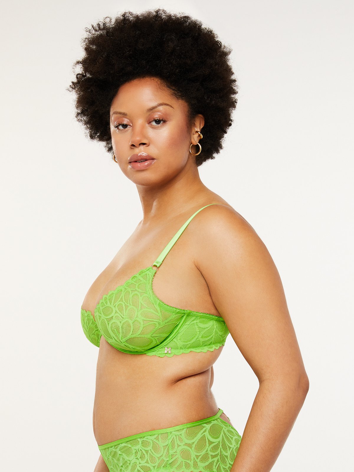 Savage Not Sorry Ultra Demi Unlined Lace Bra in Green