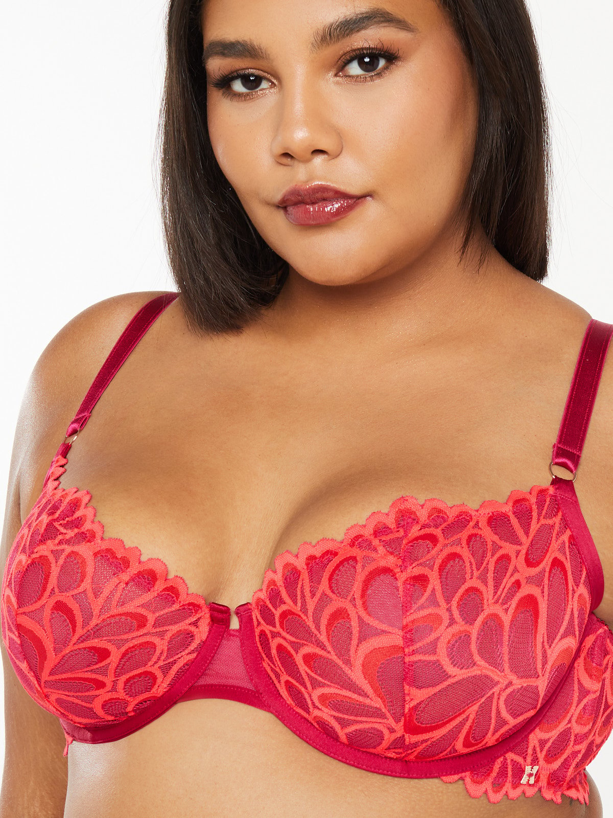Savage X, Women's, Savage Not Sorry Unlined Lace Balconette Bra, Goji Berry  Red / Pink Smash, 32A : : Clothing, Shoes & Accessories