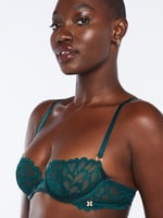 Savage X Fenty, Women's, Savage Not Sorry Lightly Lined Lace Balconette Bra,  Lace, Straight, Low-Cut Neckline, Underworld Green, 32B, Underworld Green,  32B : : Clothing, Shoes & Accessories