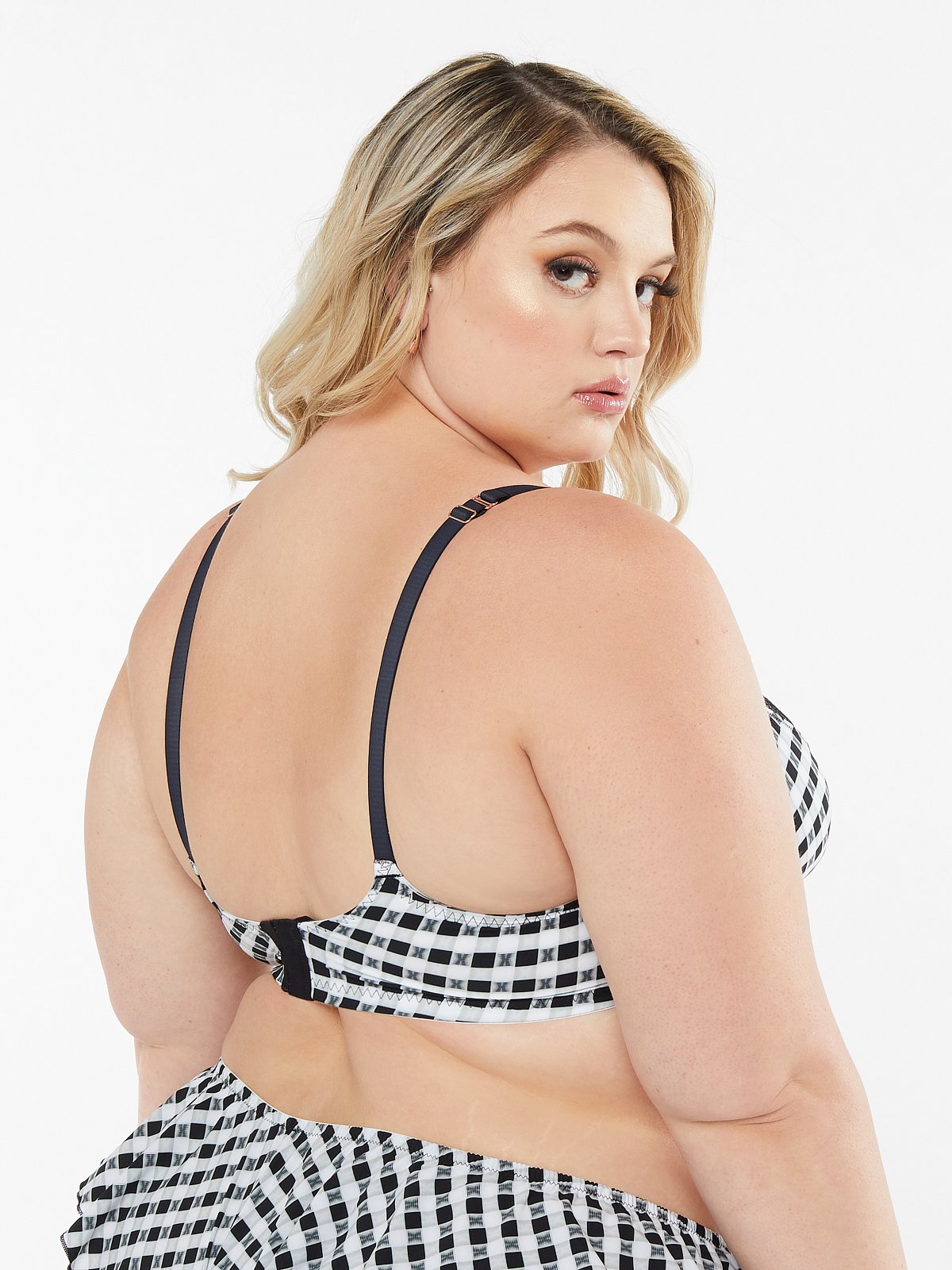 Gingham Remix Unlined Plunge Bra in Black & White