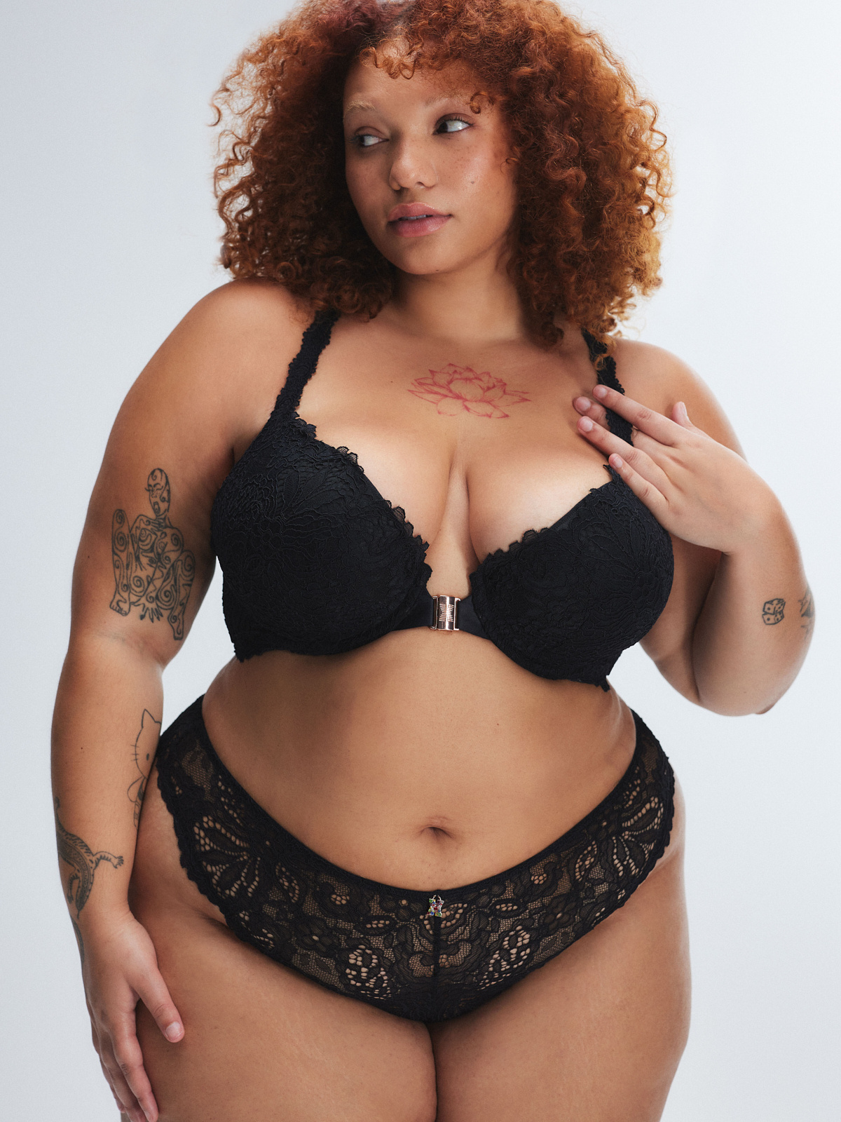 Romantic Corded Lace Front-Closure Push-Up Bra in Black | SAVAGE X FENTY