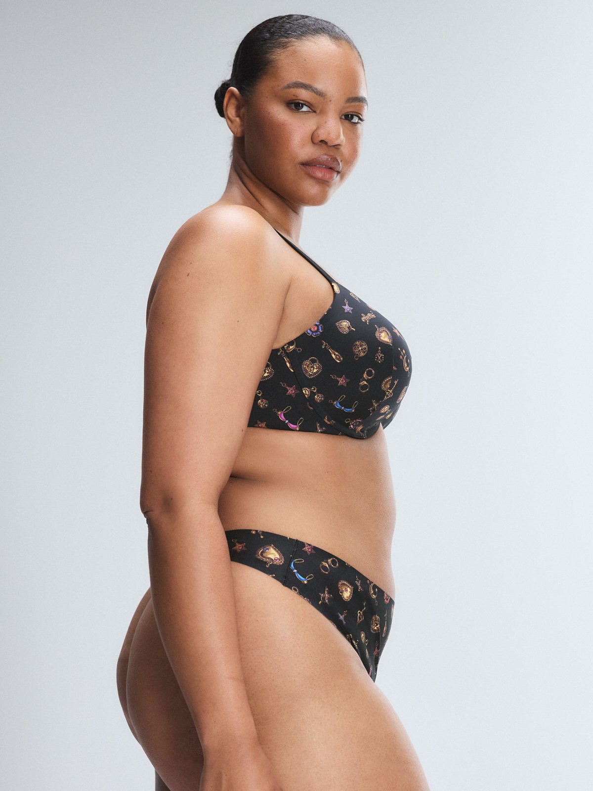 NEW Microfiber T-Shirt Bra in Black | SAVAGE X FENTY