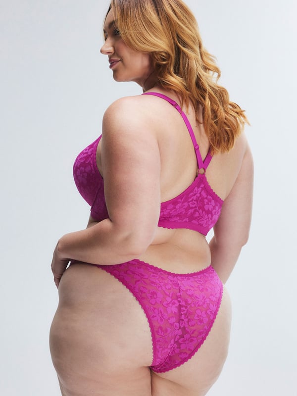 Lavish Lace Front-Closure Push-Up Bra