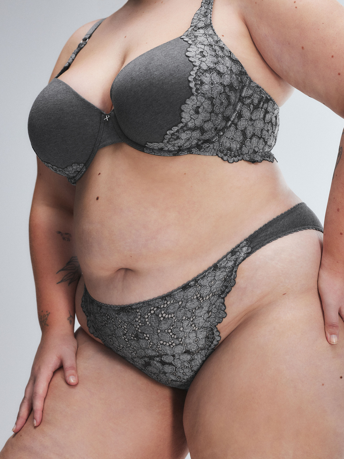 Playdate Lace Padded Demi Bra in Grey | SAVAGE X FENTY