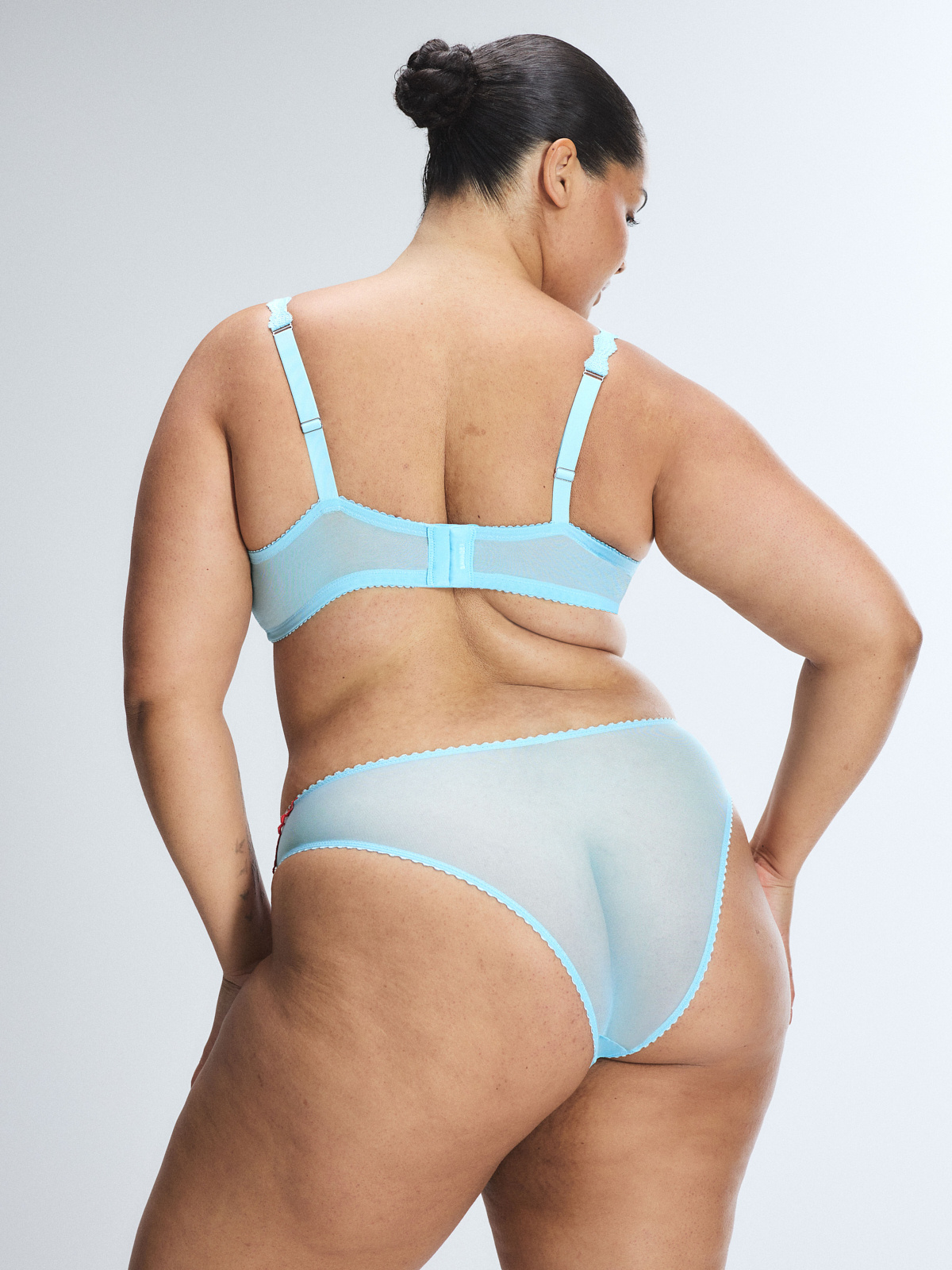 In Your Daydreams Unlined Balconette Bra in Blue | SAVAGE X FENTY