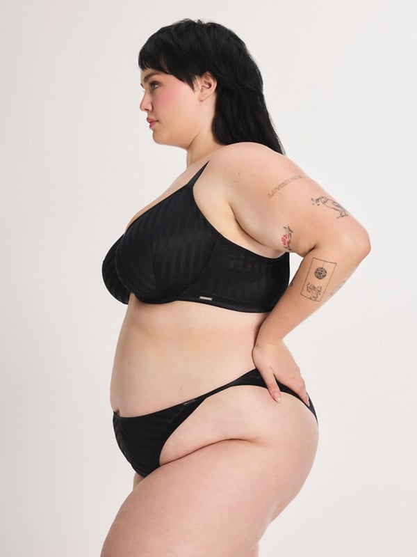 Show N' Tell Stripe Unlined Demi Bra