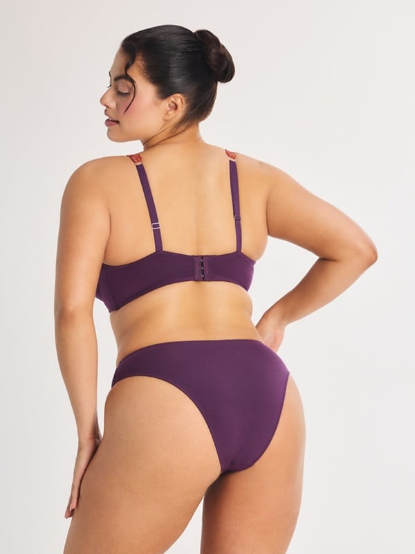 Swirly Girly Unlined Plunge Bra
