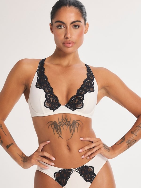 Swirly Girly Unlined Plunge Bra