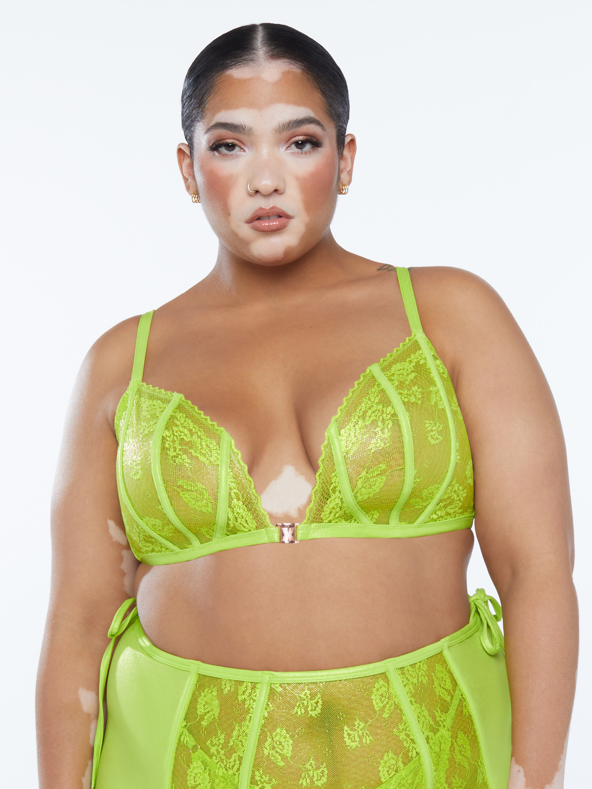 Caged Lace Front-Closure Bralette in Green