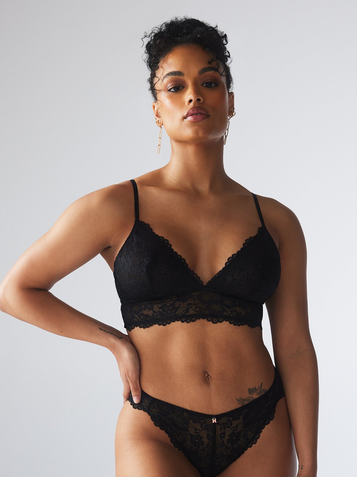 Floral Lace Triangle Bralette in Black
