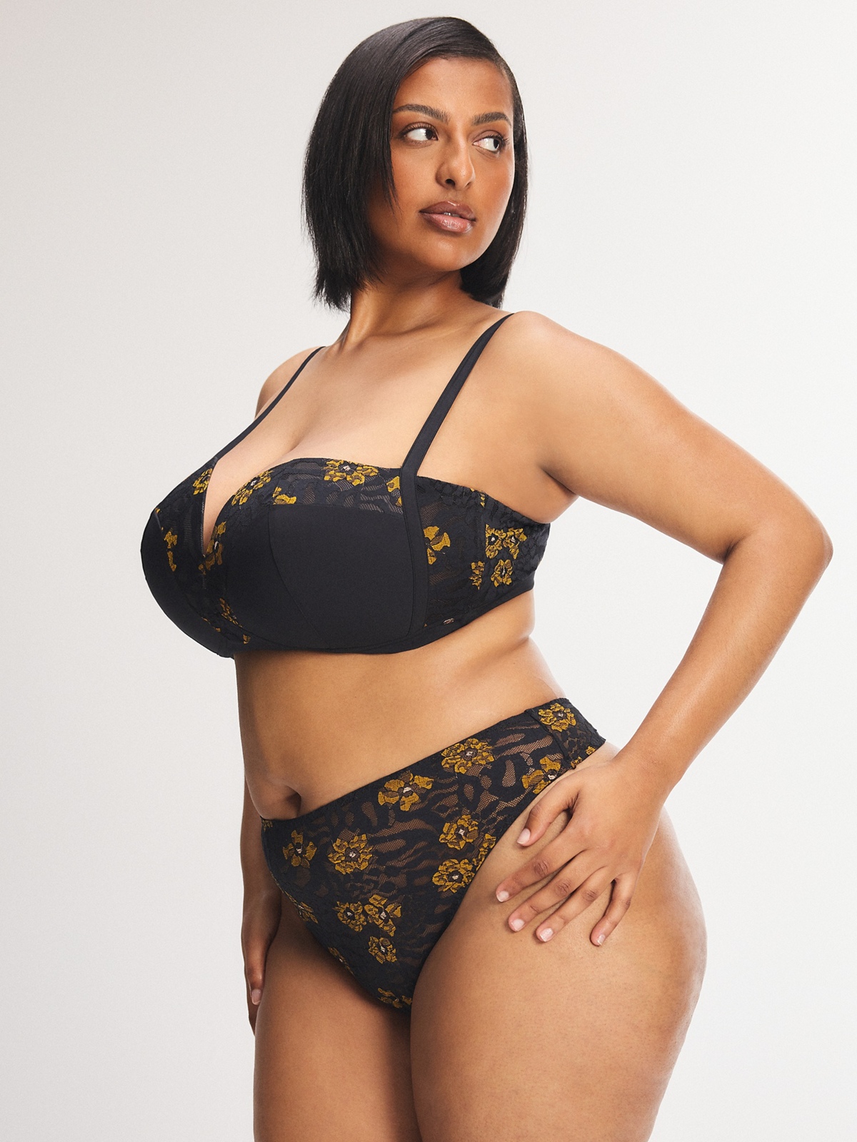 Feline Floral Lace Padded Bralette