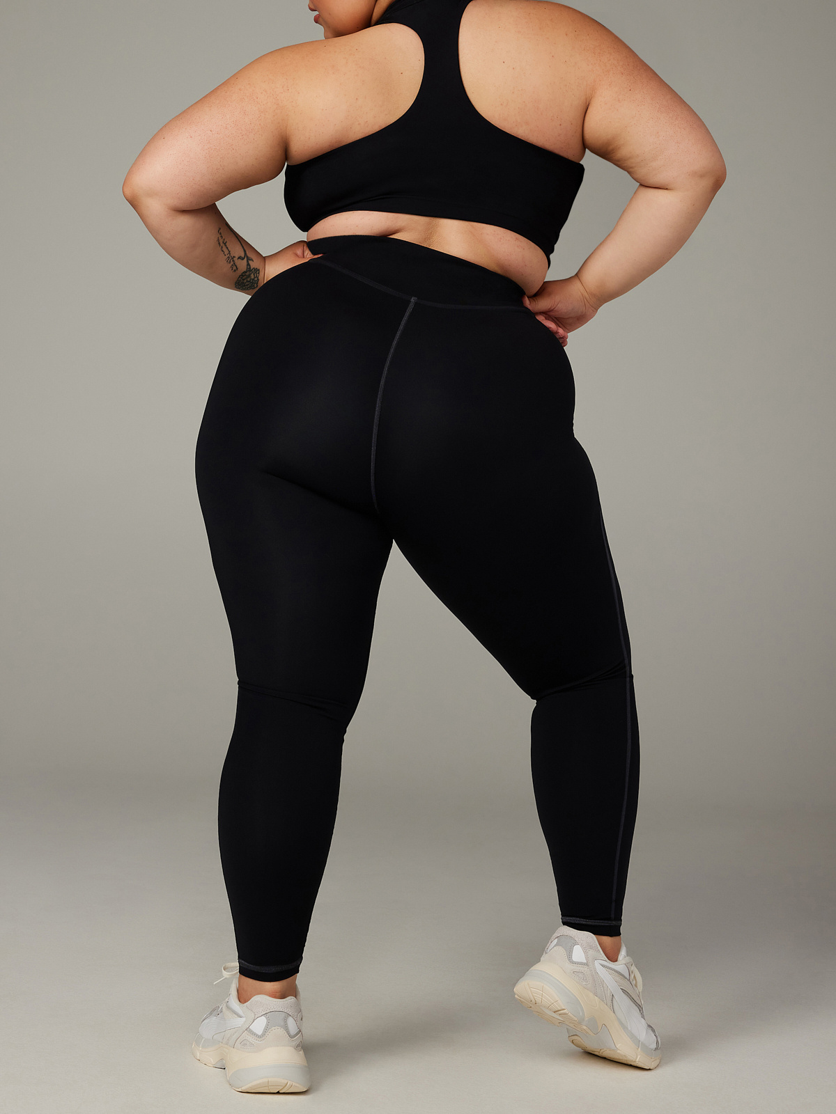 Xccentuate High-Waist Legging in Black | SAVAGE X FENTY