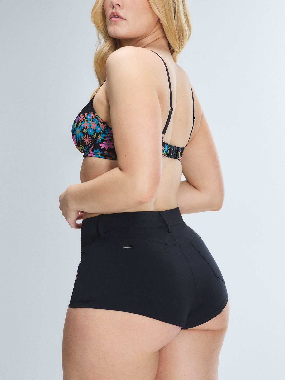 Hopelace Romantic Booty Short in Black | SAVAGE X FENTY