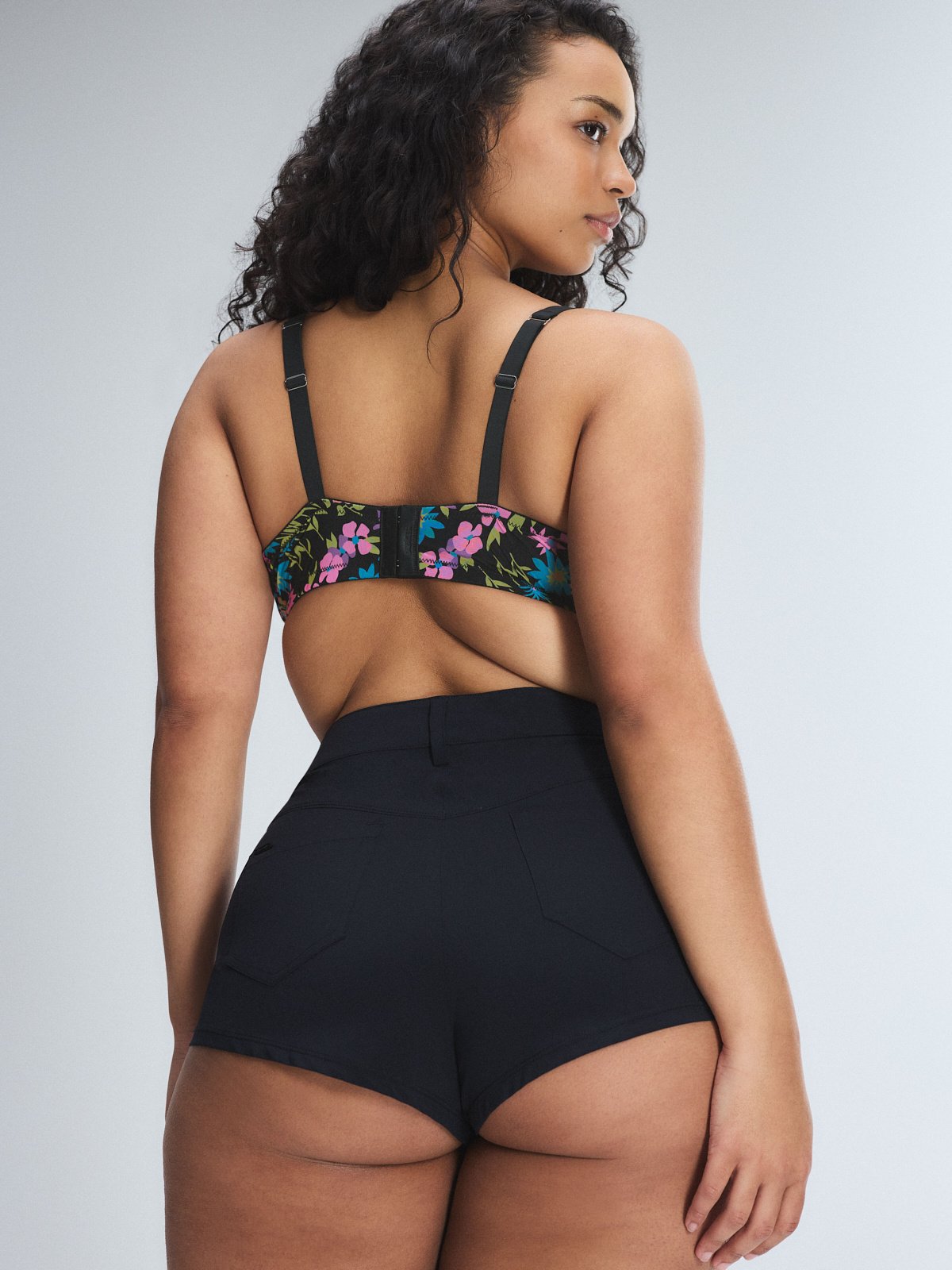 Hopelace Romantic Booty Short in Black | SAVAGE X FENTY