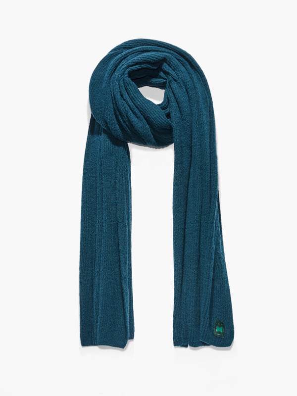 Fuzz Fit Knit Scarf in Blue | SAVAGE X FENTY