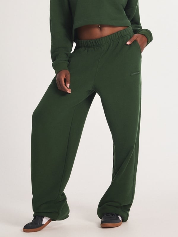 Weekender Fleece Wide-Leg Sweatpant