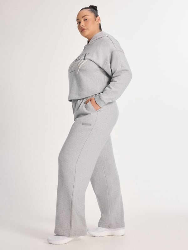 Weekender Fleece Wide-Leg Sweatpant