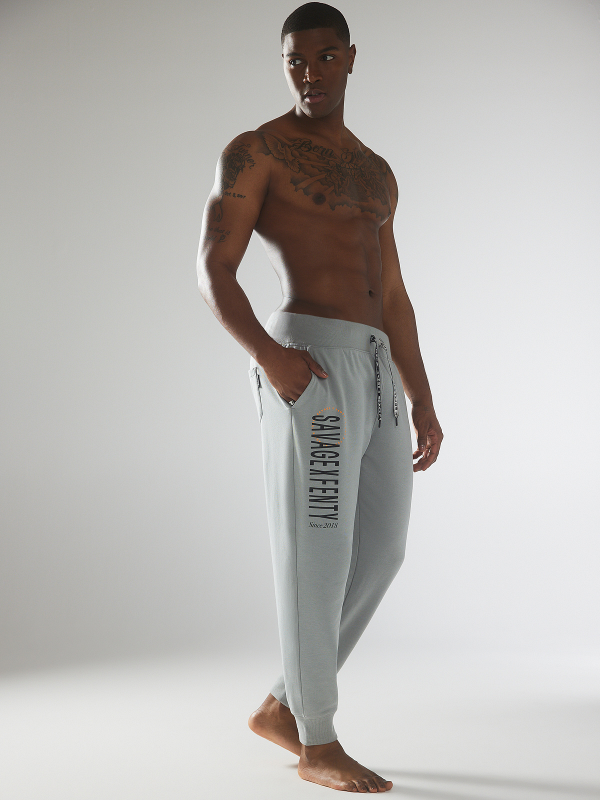 Xssential Terry Scope Graphic Sweatpant in Grey