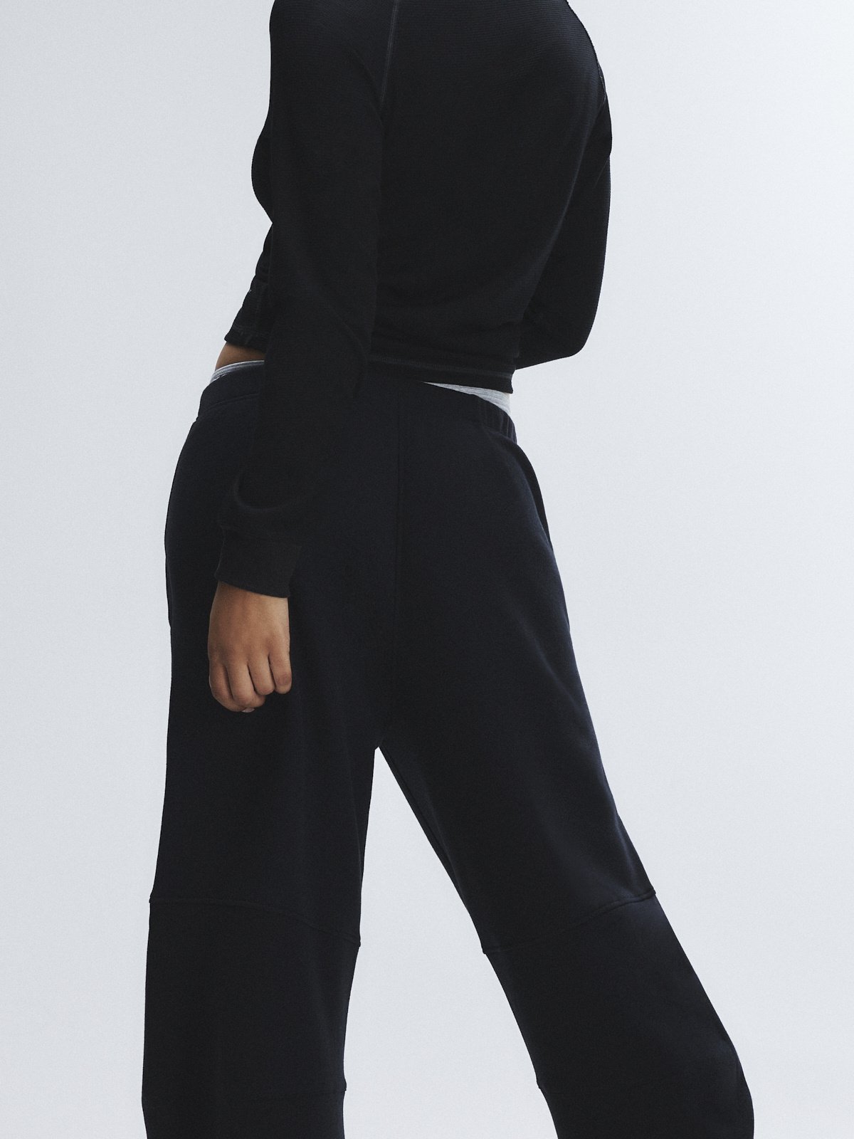 Cargo Fleece Barrel Leg Sweatpant