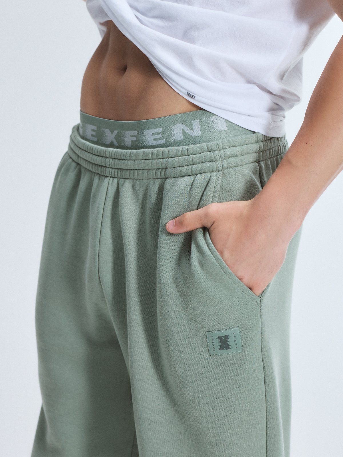 Essential Fleece Classic Sweatpant