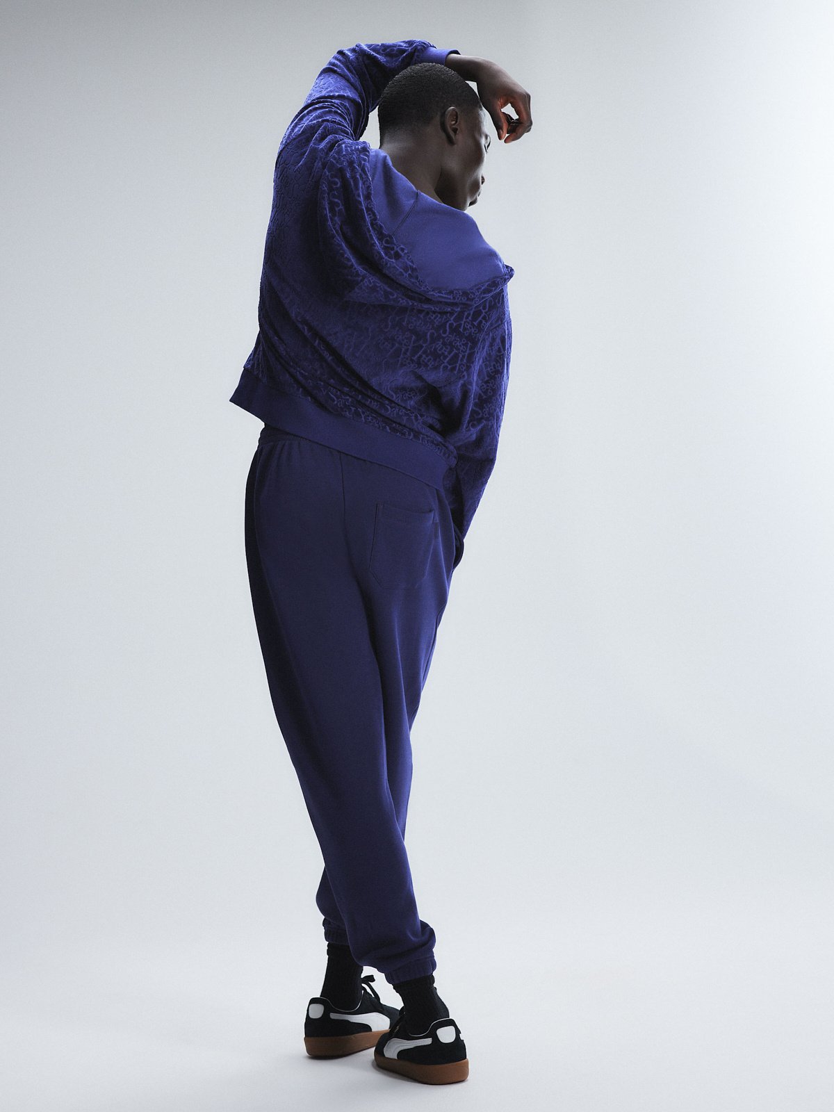 Essential Fleece Classic Sweatpant in Blue | SAVAGE X FENTY