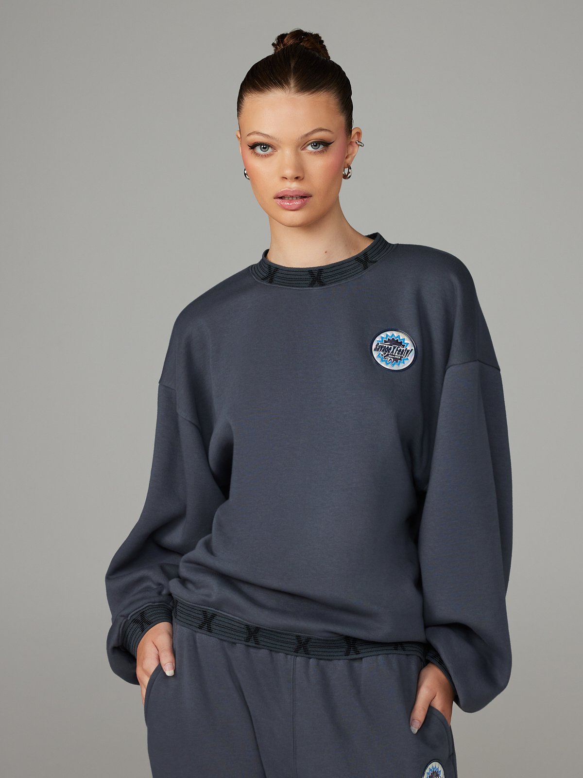 Essential Holographic Logo-Trim Sweatshirt