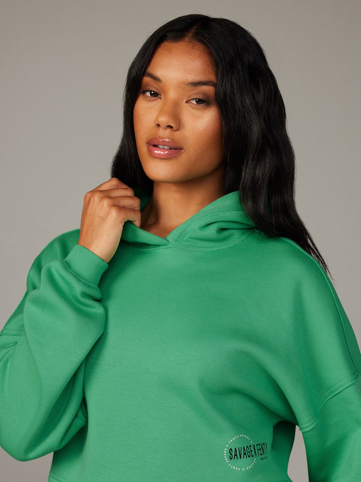 Xssential Fleece Scope Logo Cropped Hoodie in Green | SAVAGE X FENTY