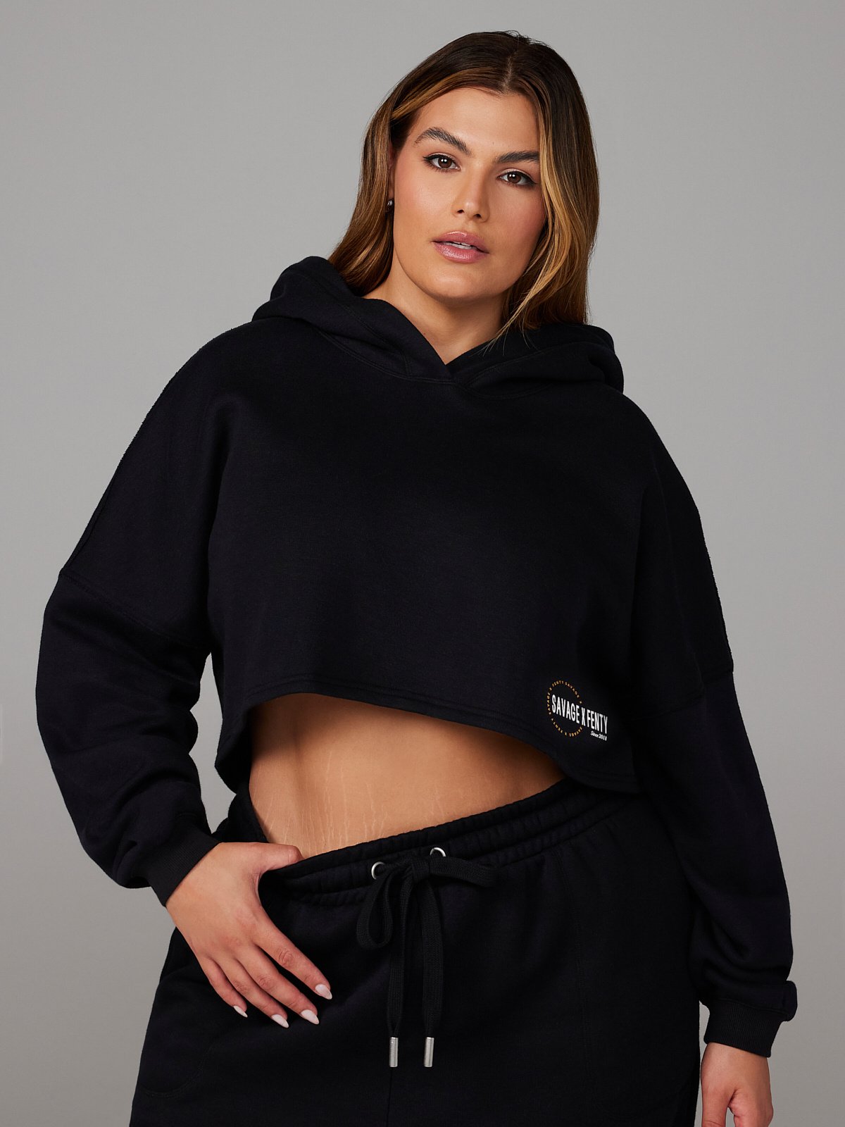 Xssential Fleece Scope Logo Cropped Hoodie in Black | SAVAGE X FENTY