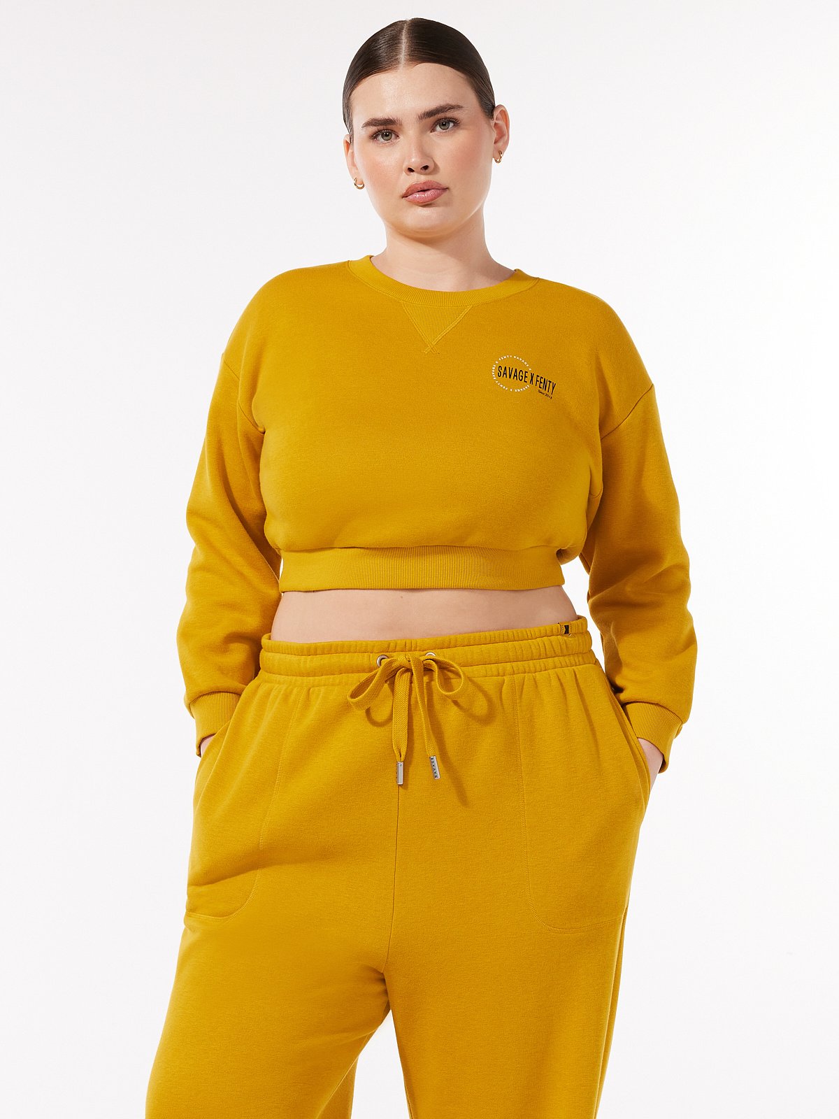 Essential Scope Logo Cropped Sweatshirt