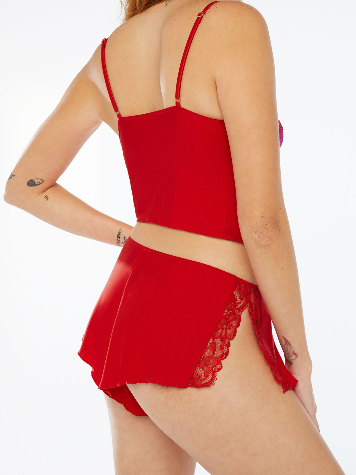 Dropship Low Rise Scallop Lace Booty Shorts Red OS/XL to Sell Online at a  Lower Price