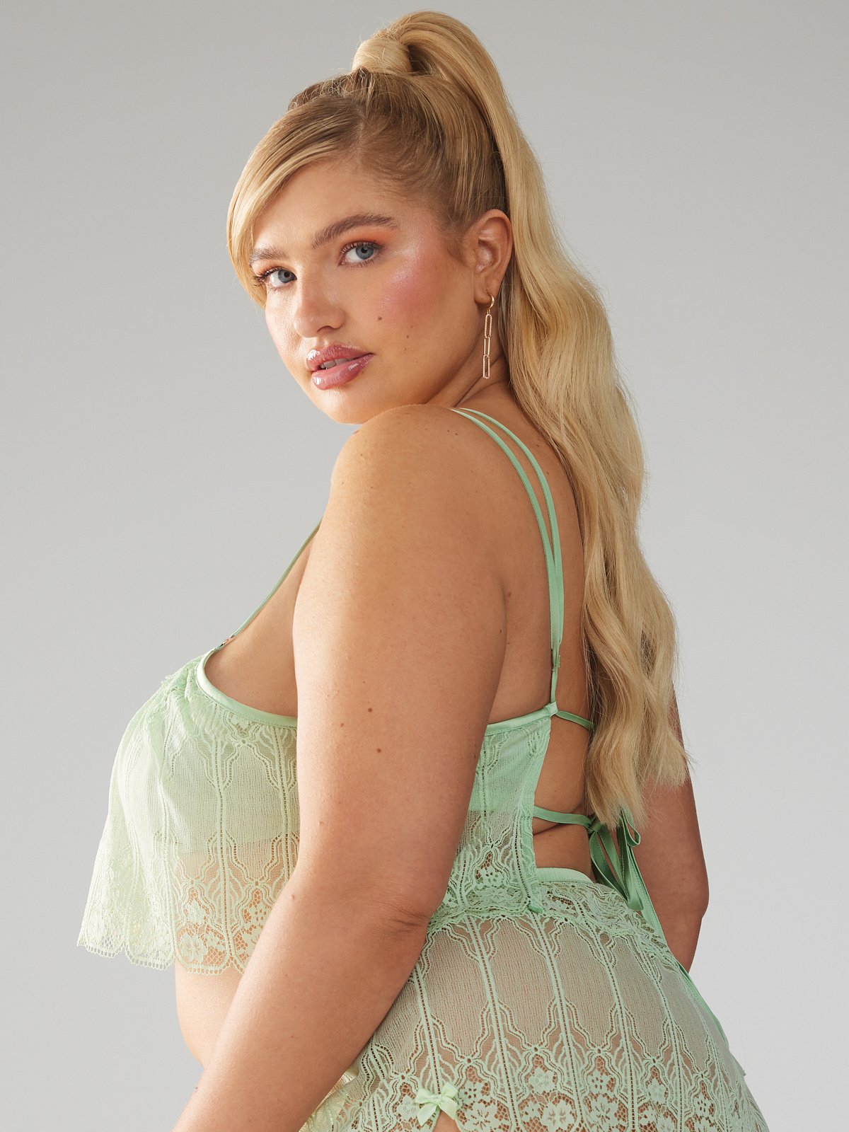 Deco Glass Lace Bralette in Green