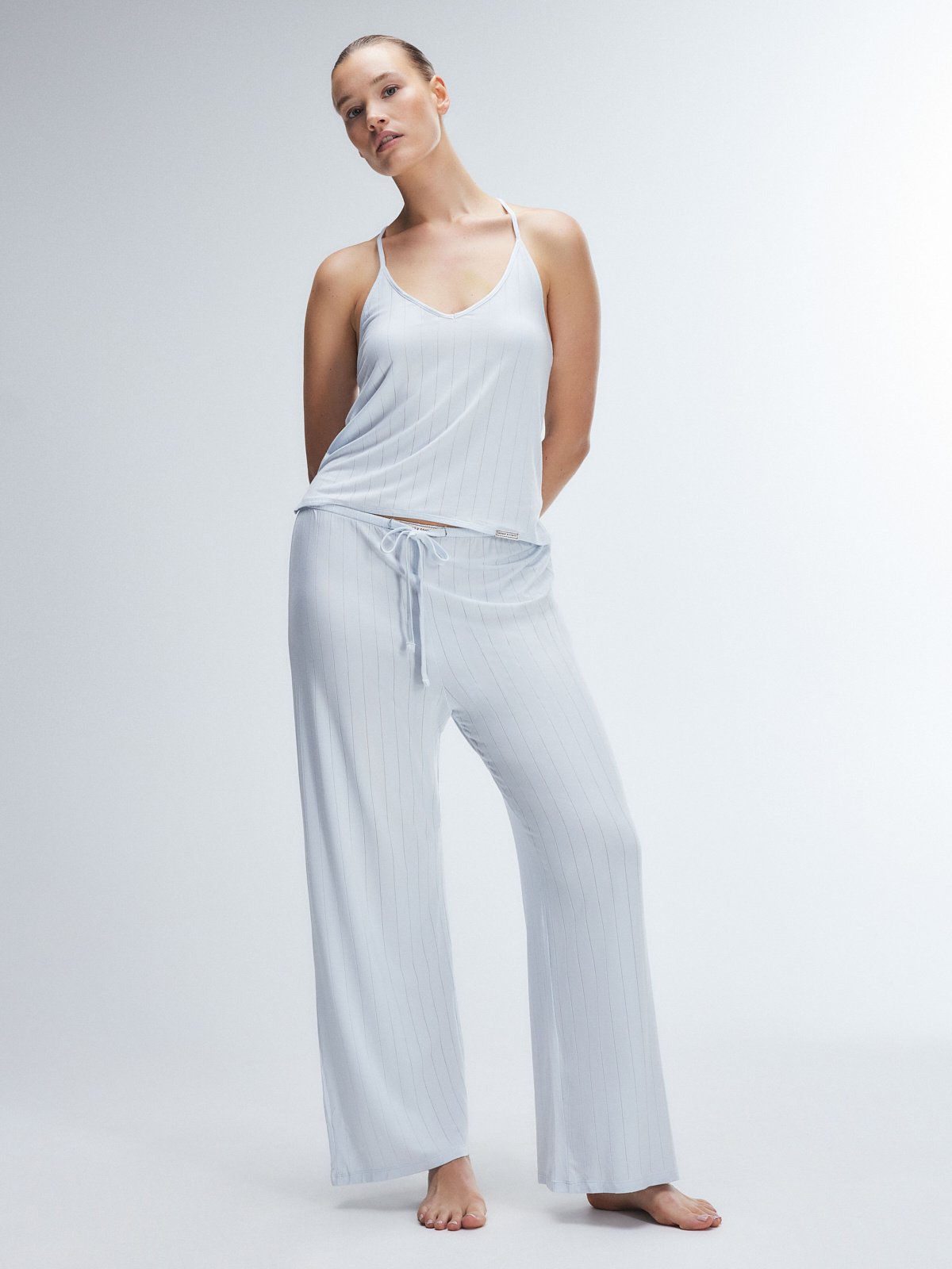 Sleek Stitch Mid-Rise Sleep Pant