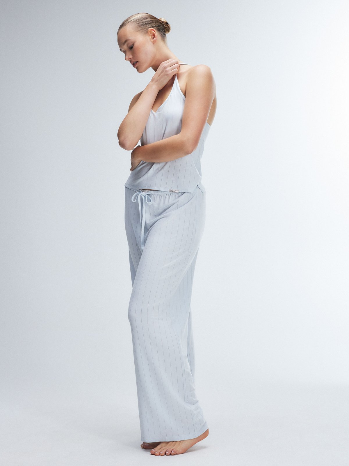 Sleek Stitch Mid-Rise Sleep Pant