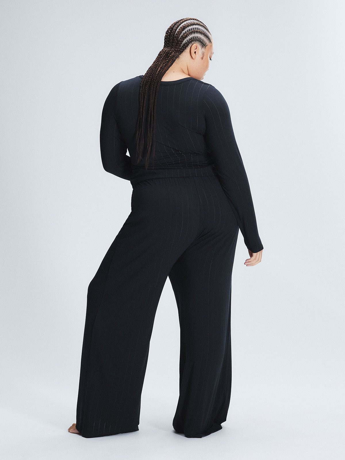 Sleek Stitch Mid-Rise Sleep Pant