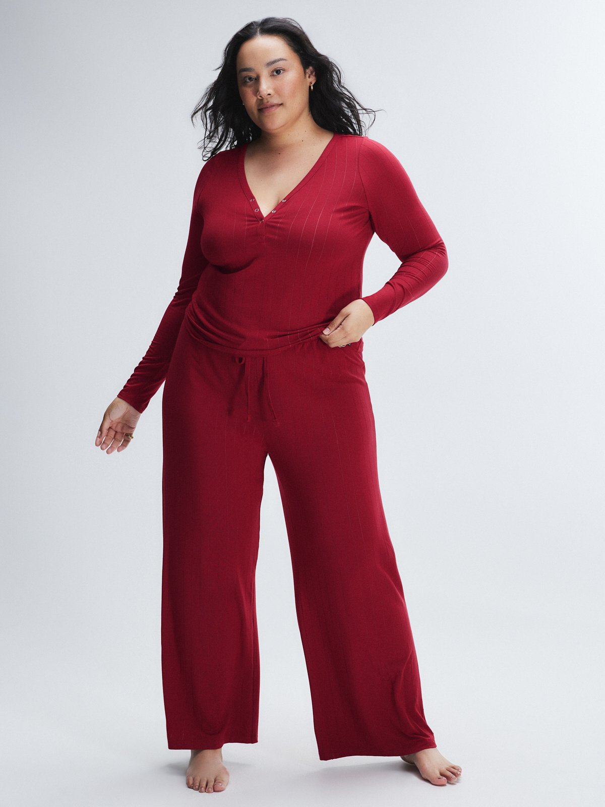 Sleek Stitch Mid-Rise Sleep Pant