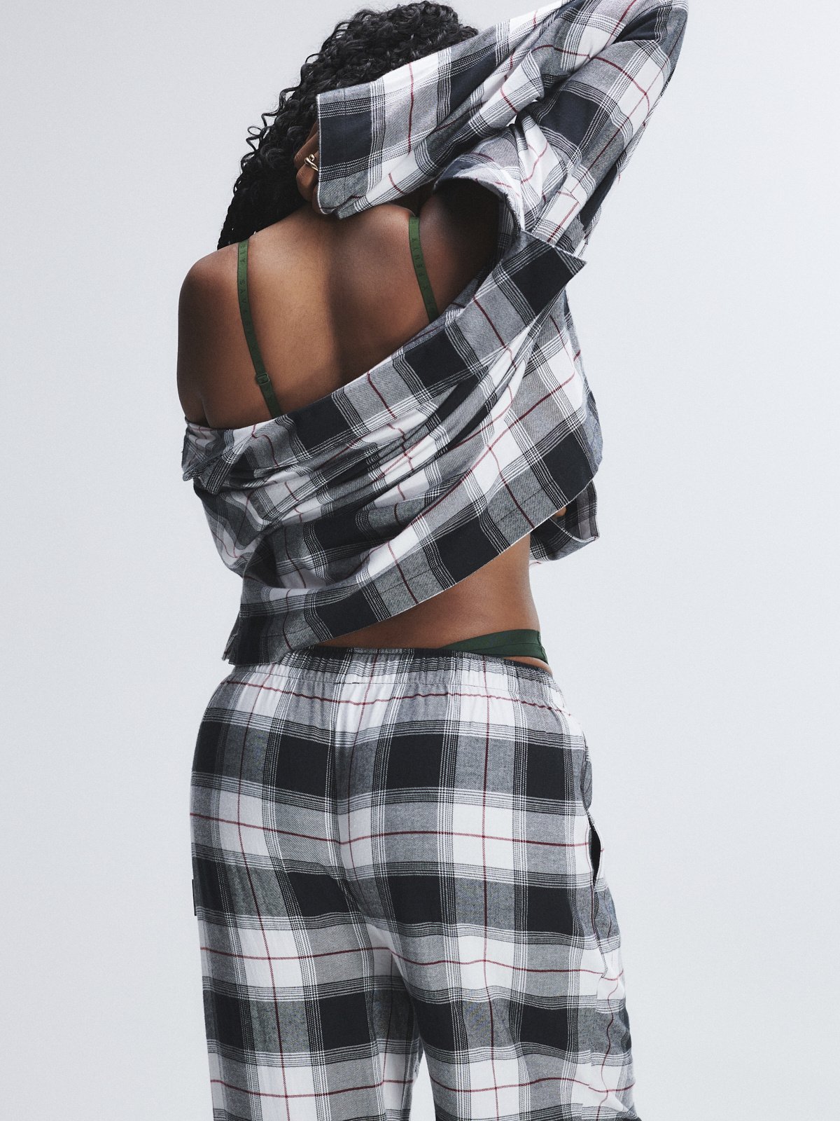 Women's Flannel Feels Sleep Top and Bottom 2-Piece Set