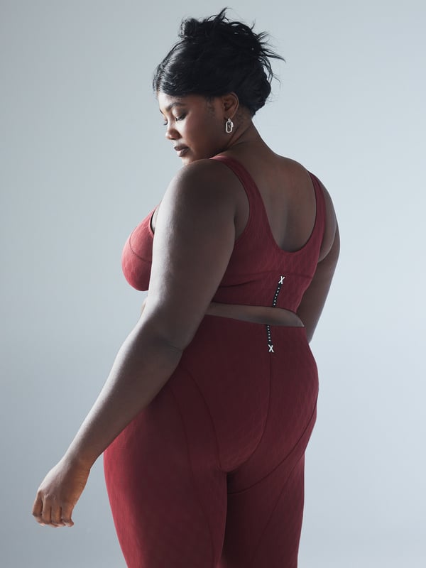 Peak Performance Low-Impact X Mesh Sports Bra