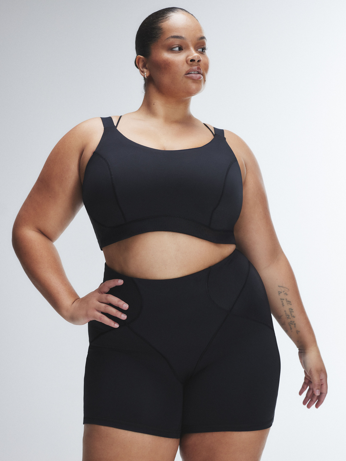 Curve Alert High-Impact Rib Sports Bra in Black | SAVAGE X FENTY