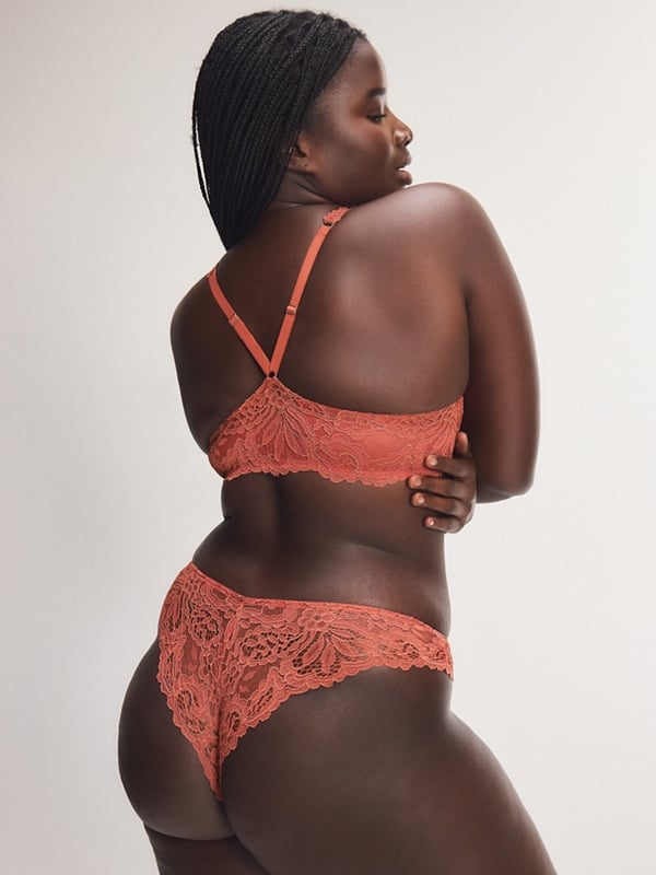 Romantic Corded Lace 3-Piece Box