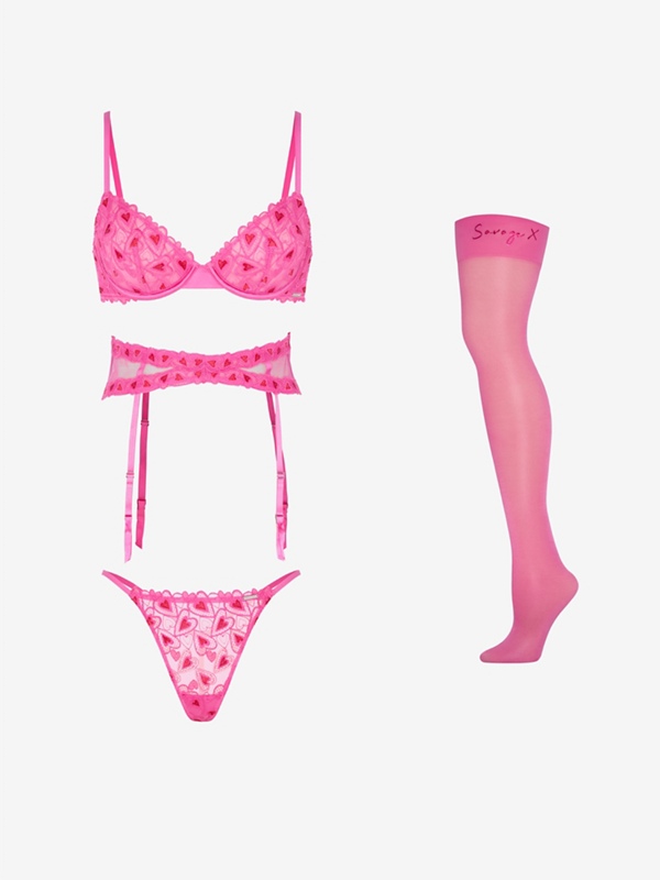 Hearts A Flutter 4-Piece Set