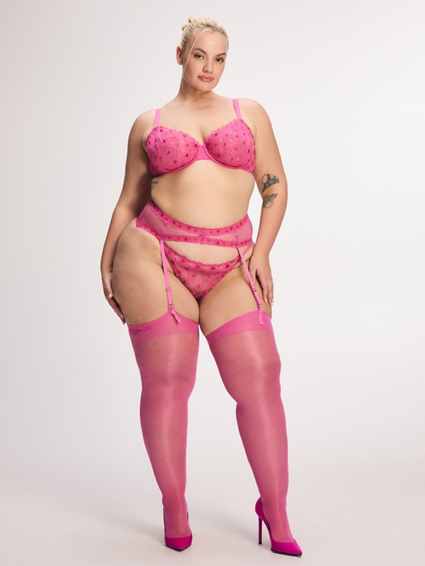 Hearts A Flutter 4-Piece Set