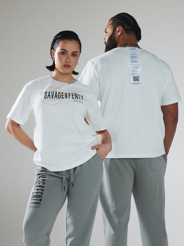 Essential Heavy Jersey Scope Graphic T-Shirt