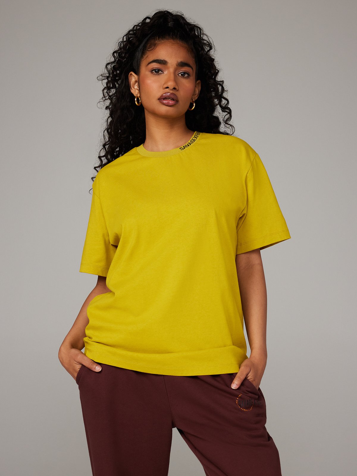 Grille Graphic Tee in Yellow | SAVAGE X FENTY Spain