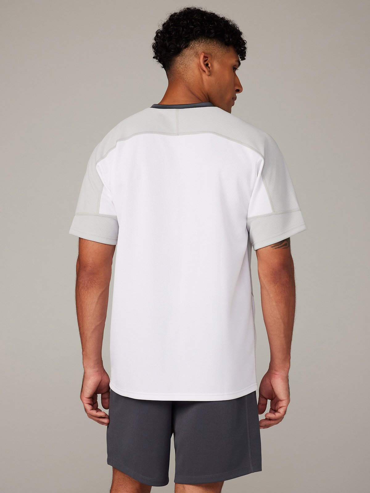 League Short-Sleeve Jersey in Multi & Silver & White | SAVAGE X FENTY