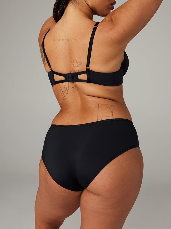 Shirin mushuklar fotosurati yaqindan