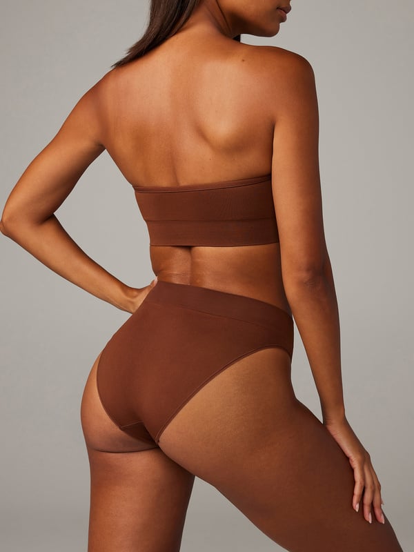 Seamless Scoop-Neck Bralette